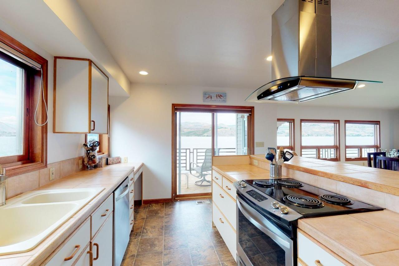South Lakeshore Waterfront Oasis Chelan Exterior foto